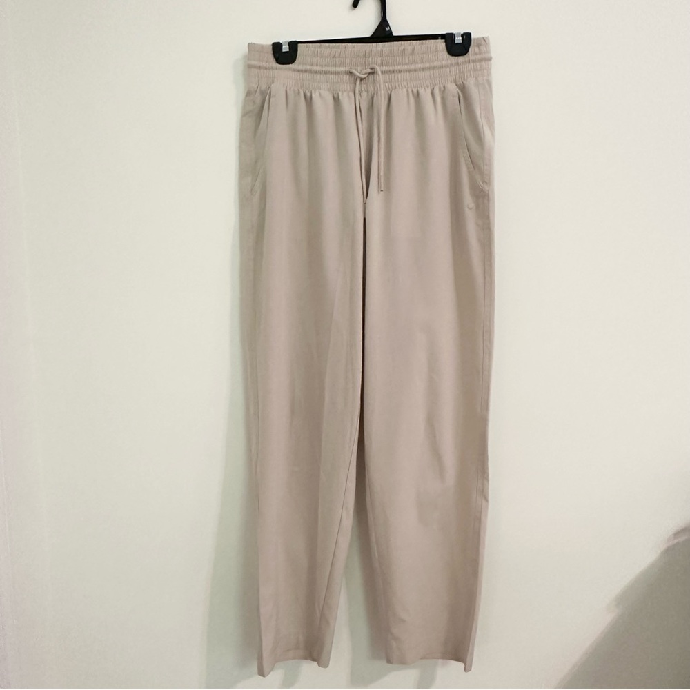 GapFit Gap Women's Casual Activewear Pants Joggers Women's Size Small Cream/Tan